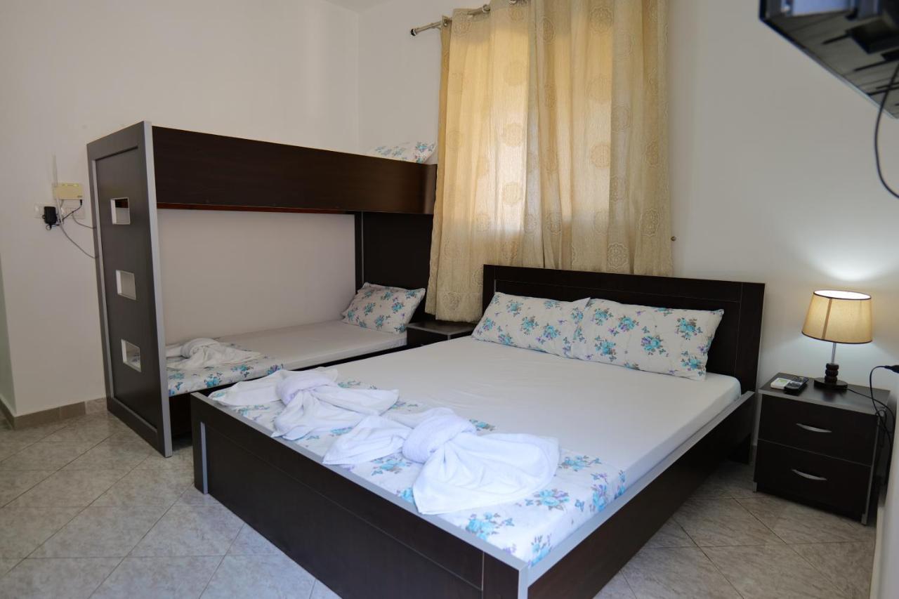 Bed and Breakfast Vila Panorama Piqeras Zewnętrze zdjęcie